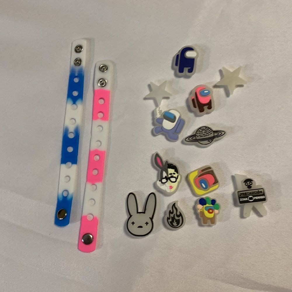 silicone bracelet wristbands (2) with 12 Croc interchangeable Poppets